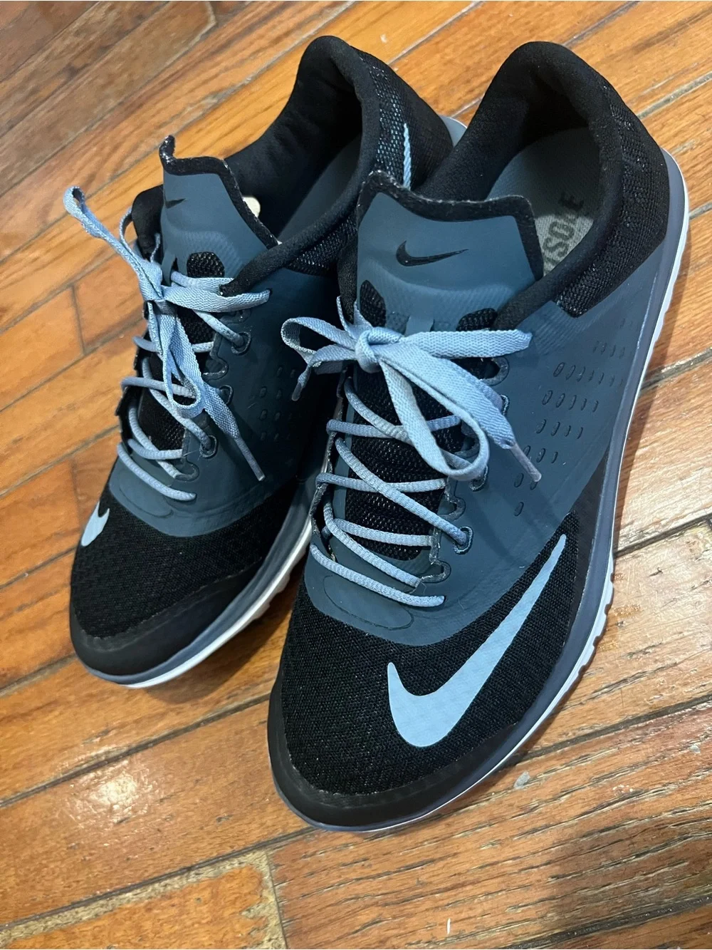 Nike Men’s Black and Blue Athletic Running Shoes size 11